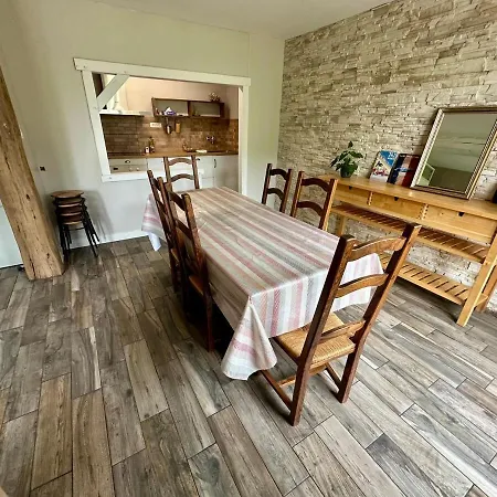 Апартаменты Maison Tres Proche Des 24 - 9 Personnes Laigne-en-Belin
