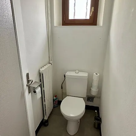 Maison Tres Proche Des 24 - 9 Personnes Апартаменты Laigne-en-Belin