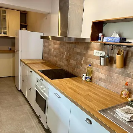 Апартаменты Maison Tres Proche Des 24 - 9 Personnes *