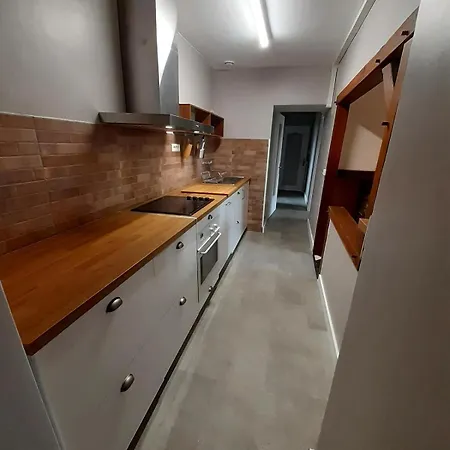 Maison Tres Proche Des 24 - 9 Personnes Апартаменты *